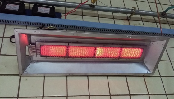Système de chauffage de ferme avicole THD6808 de réchauffeur infrarouge de couveuse de gaz en acier aluminisé