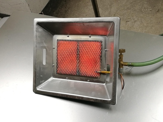 Économie d'énergie de couveuse de propane de GPL de réchauffeur de poulailler de maison de poulet de gaz